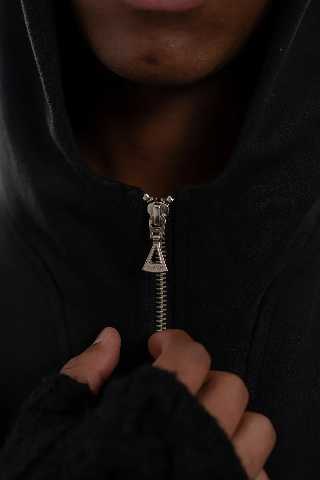 VENENO BUZO ZIP UP GRUNGE BONES