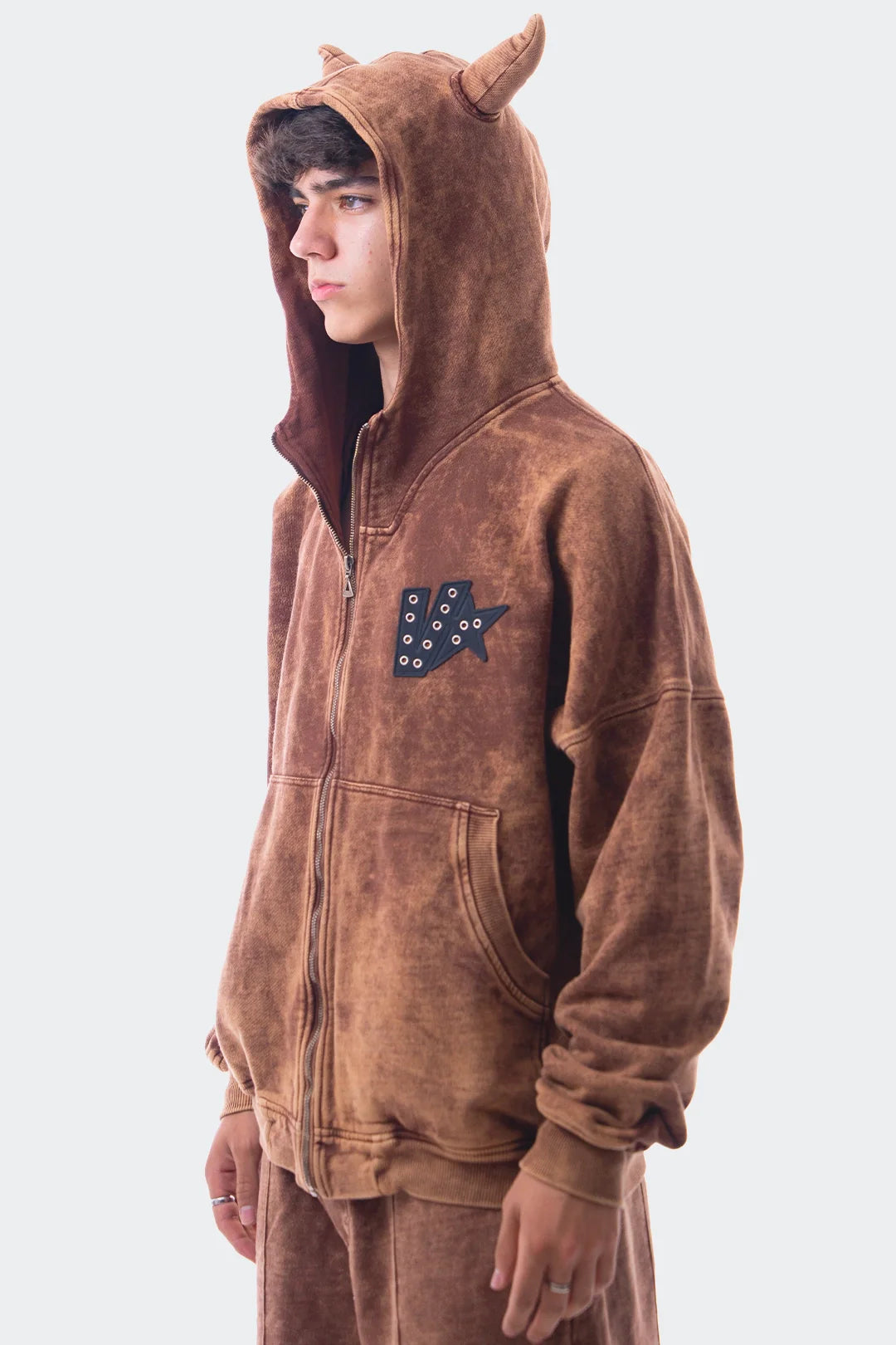 VENENO BUZO ZIPPER HORNS MARRON