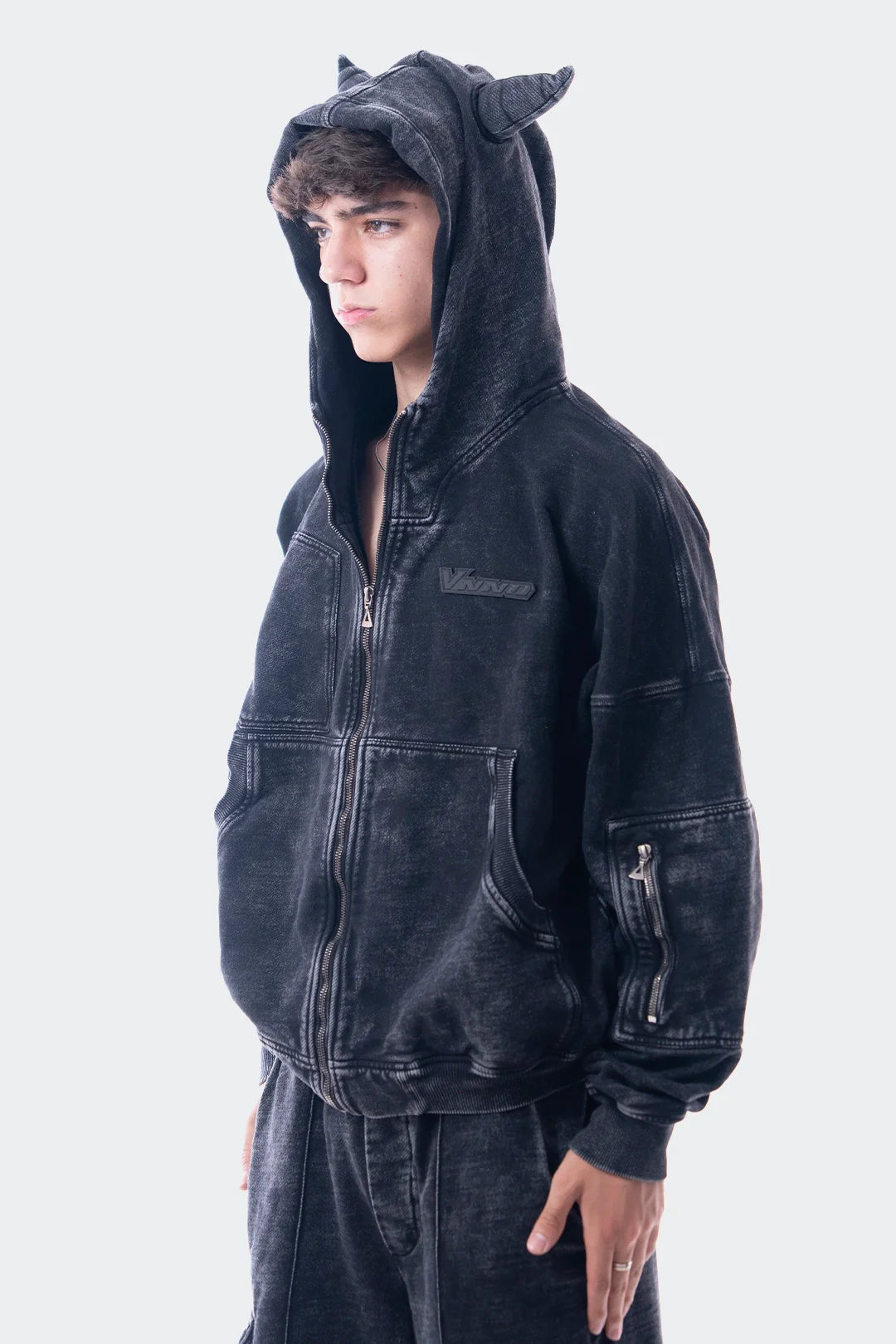 VENENO BUZO ZIPPER SHADOW HORNS