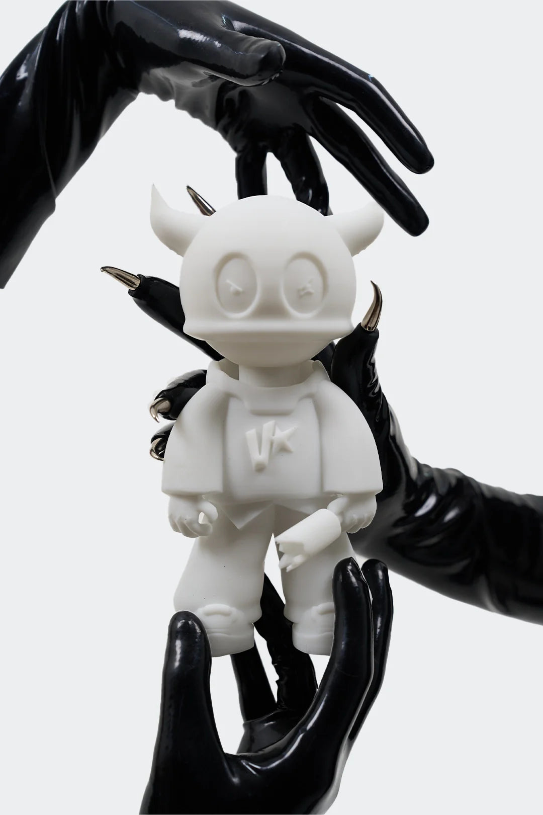 VENENO PUNKY V TOY - WHITE