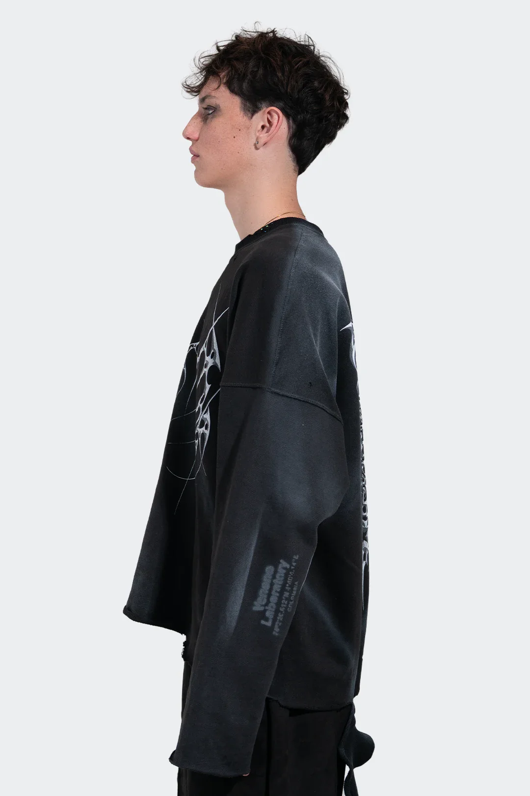 VENENO SUETER GRUNGE BONES