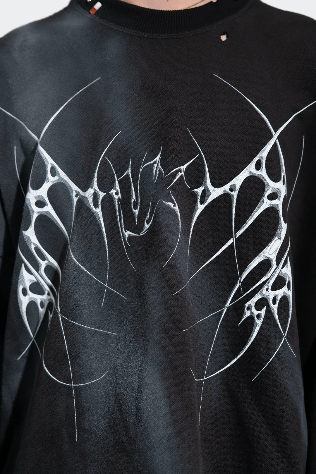 VENENO SUETER GRUNGE BONES