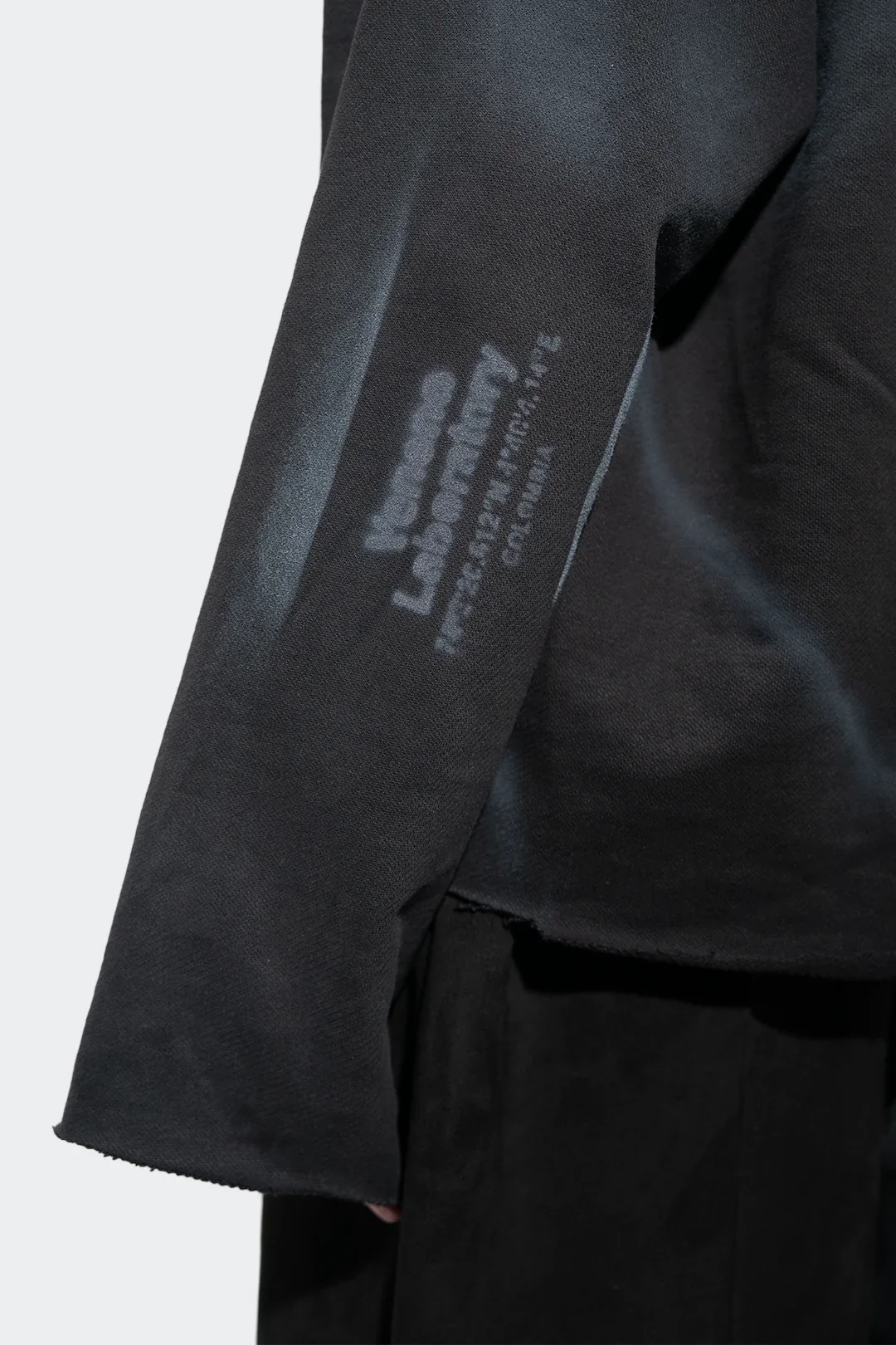VENENO SUETER GRUNGE BONES