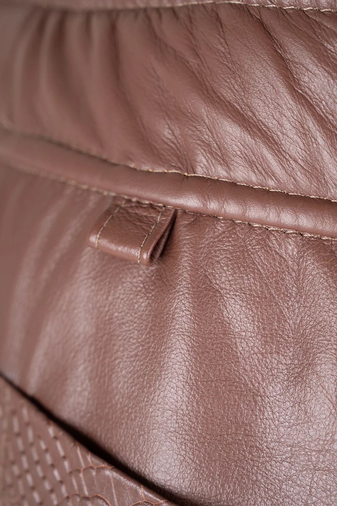 VENENO SHORT CUERO BROWN SHEATH