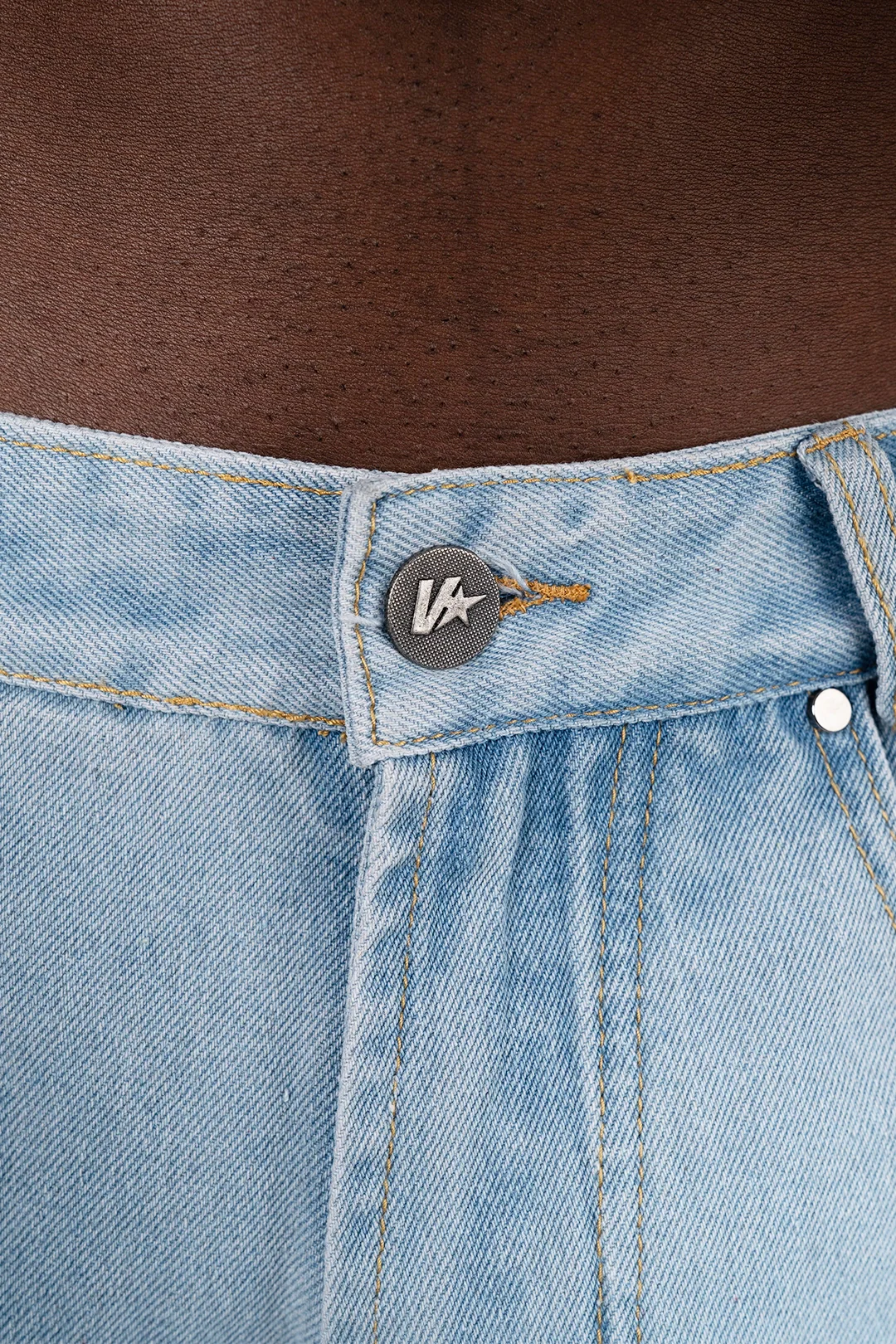 VENENO SHORT SOFT BLUE
