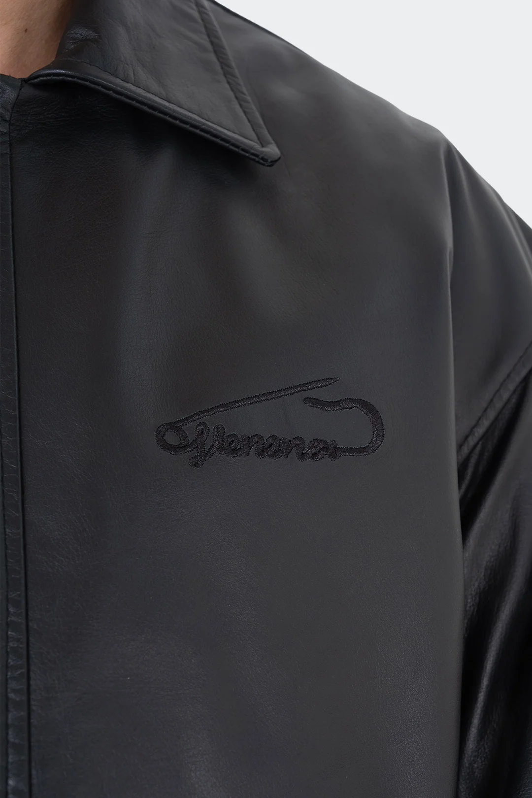 VENENO CHAQUETA DE CUERO NURSE