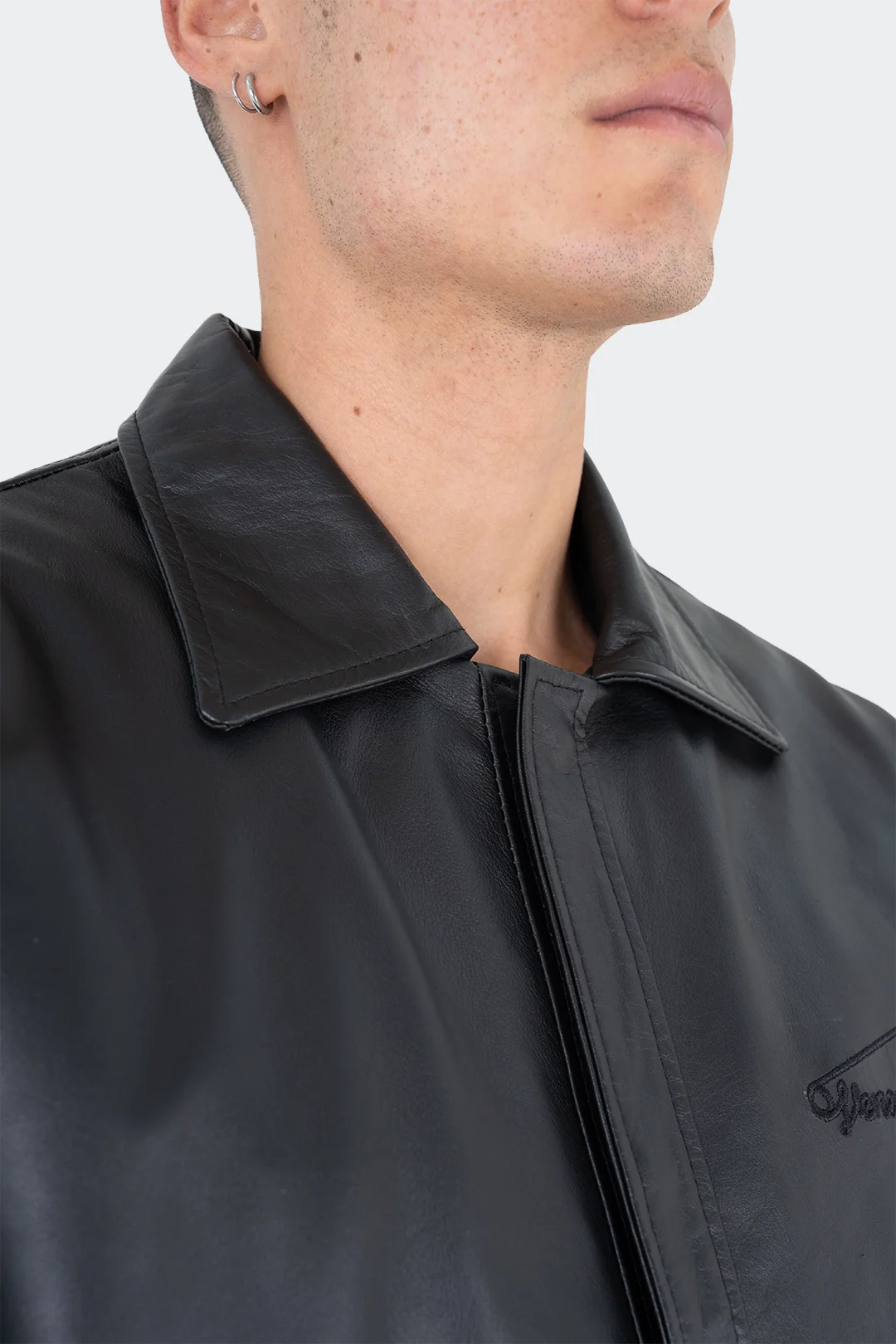 VENENO CHAQUETA DE CUERO NURSE