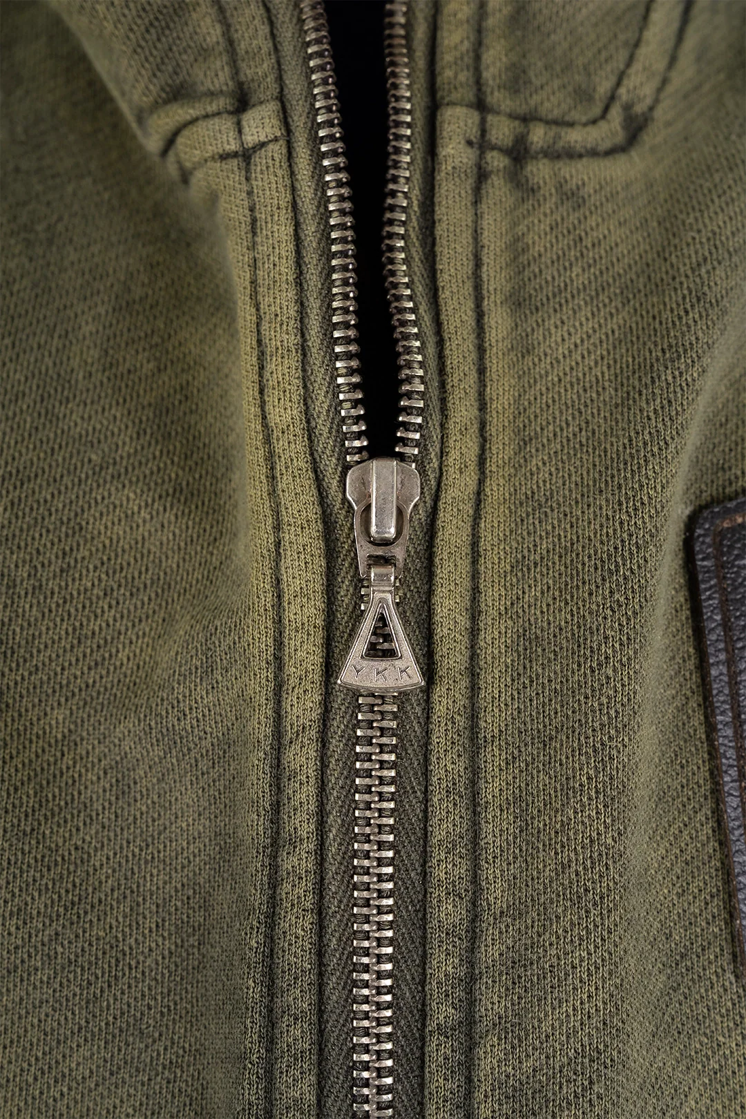 VENENO BUZO ZIPPER TRIBU
