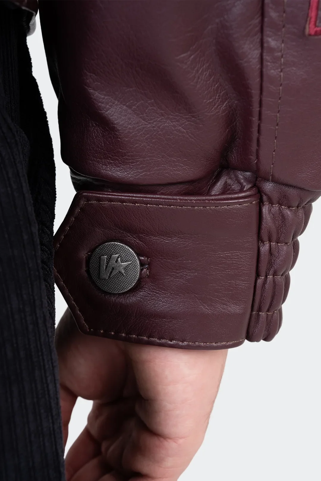 VENENO CHAQUETA CUERO BRUTAL