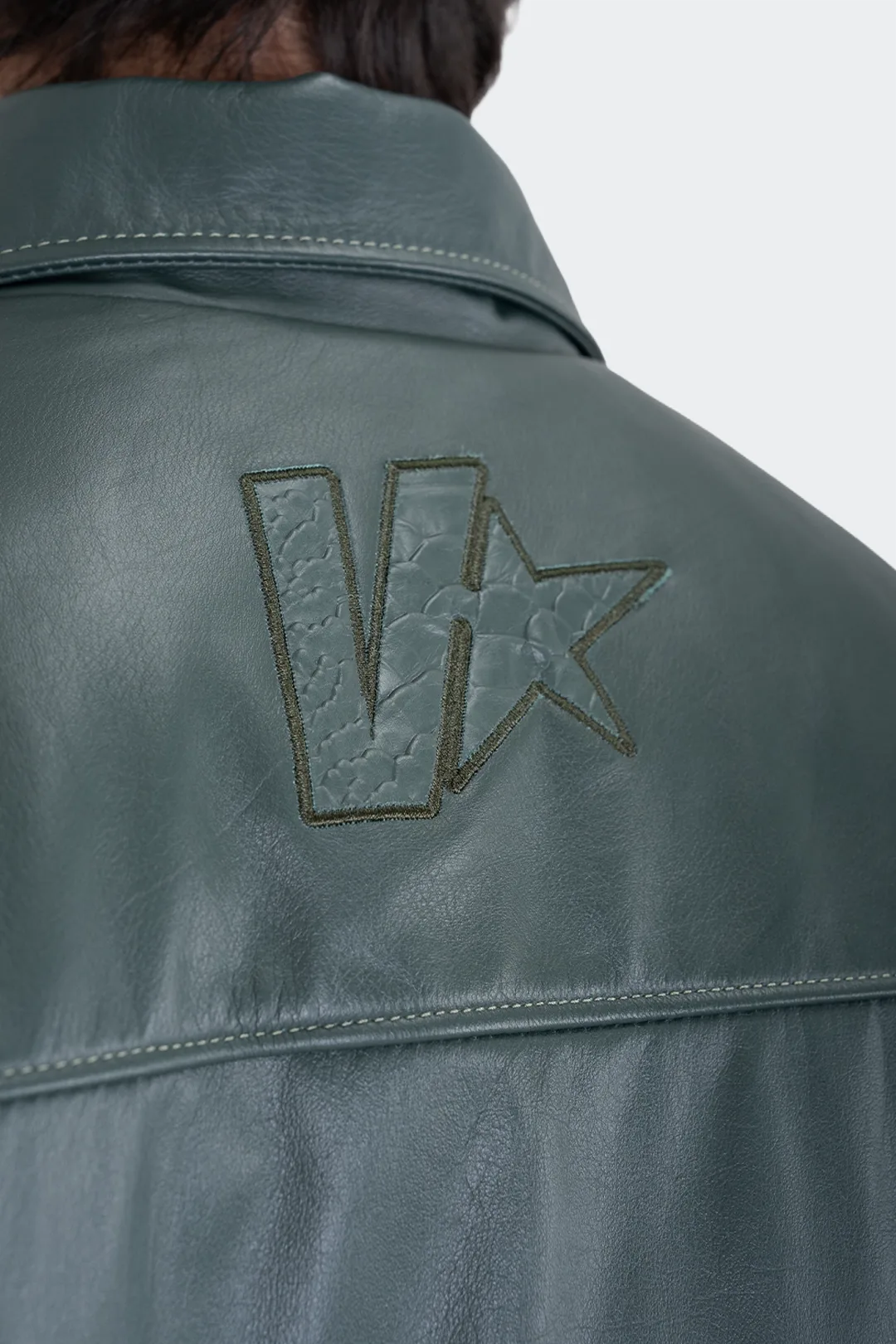 VENENO CHAQUETA DE CUERO EMERALD VIPER VN-0486